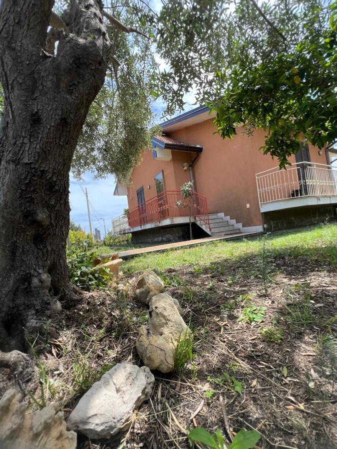 Casa Vacanze "Sautufao" Санта-Венерина Экстерьер фото