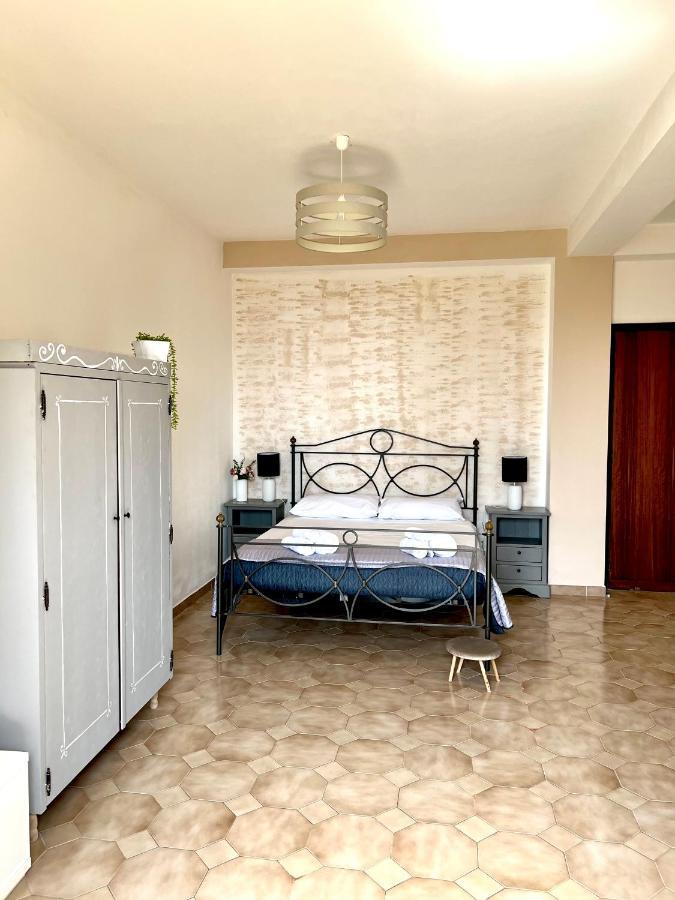 Casa Vacanze "Sautufao" Санта-Венерина Экстерьер фото